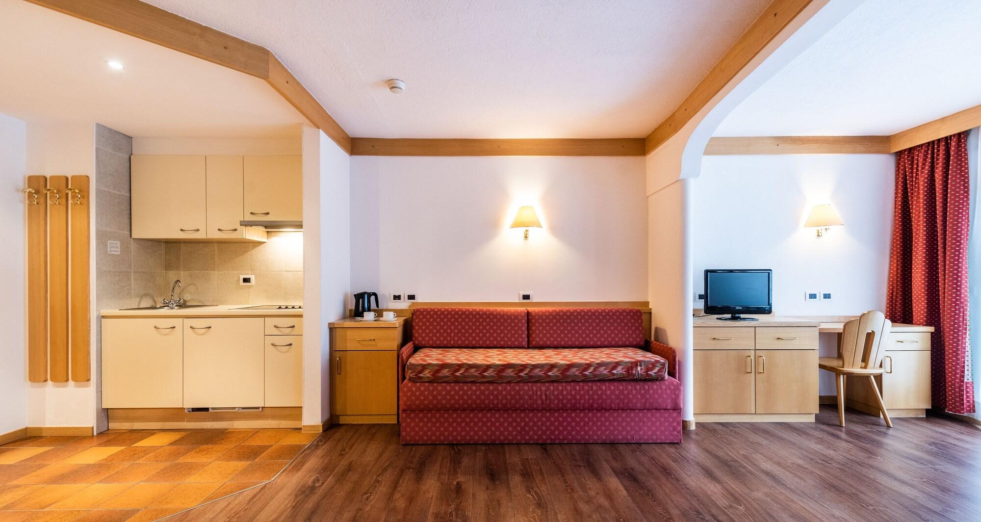 Aparthotel Antares 3*